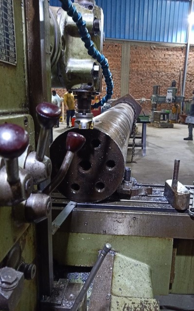 open slot of key 52mm for mean shift of crushers